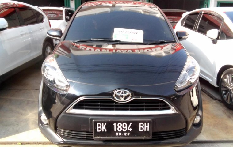 Mobil Toyota Sienta V 2017 terawat di Sumatra Utara 