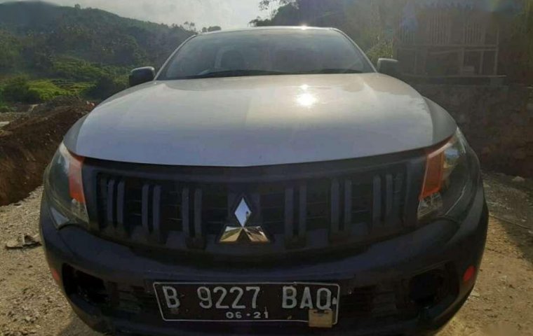 Sumatra Barat, Mitsubishi Triton 2016 kondisi terawat