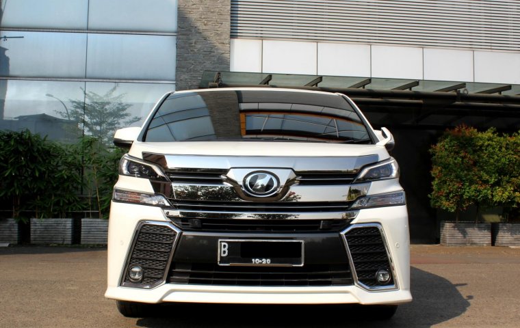Mobil Toyota Vellfire ZG Audio Less Automatic 2015 terawat di DKI Jakarta