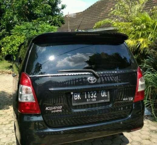 Mobil Toyota Kijang Innova 2012 V terbaik di Aceh