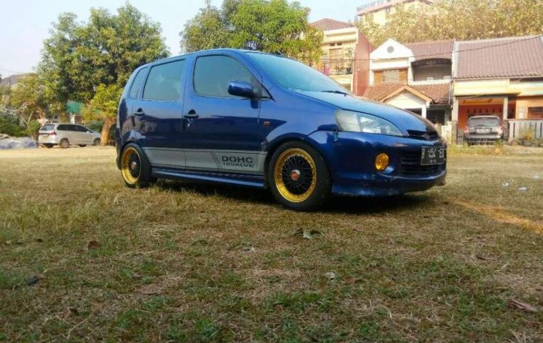 Jawa Barat, jual mobil Daihatsu YRV Deluxe 2002 dengan harga terjangkau