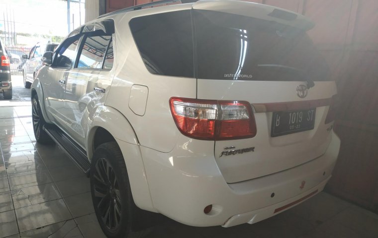 Jual mobil Toyota Fortuner G 2010 murah di Jawa Barat 