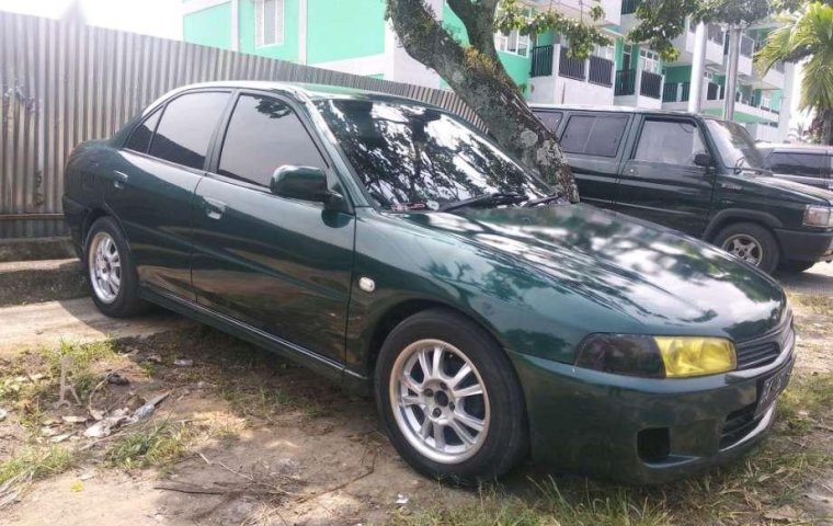 Mobil Mitsubishi Lancer 1999 SEi terbaik di Sumatra Barat