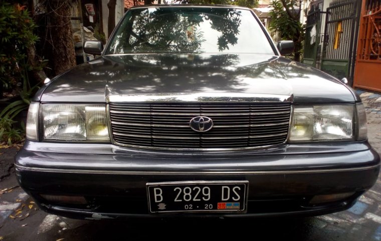 Jawa Timur, dijual mobil Toyota Crown Super Saloon 2000 