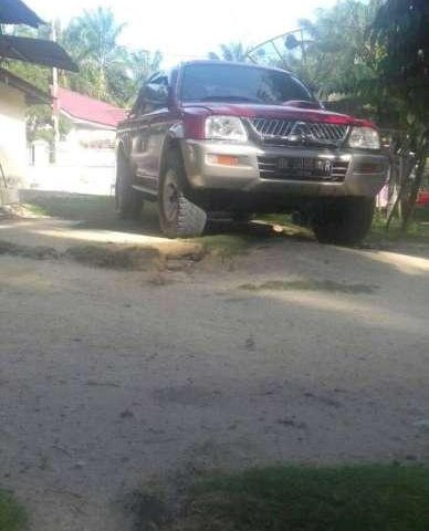 Sumatra Utara, jual mobil Mitsubishi Triton 2006 dengan harga terjangkau