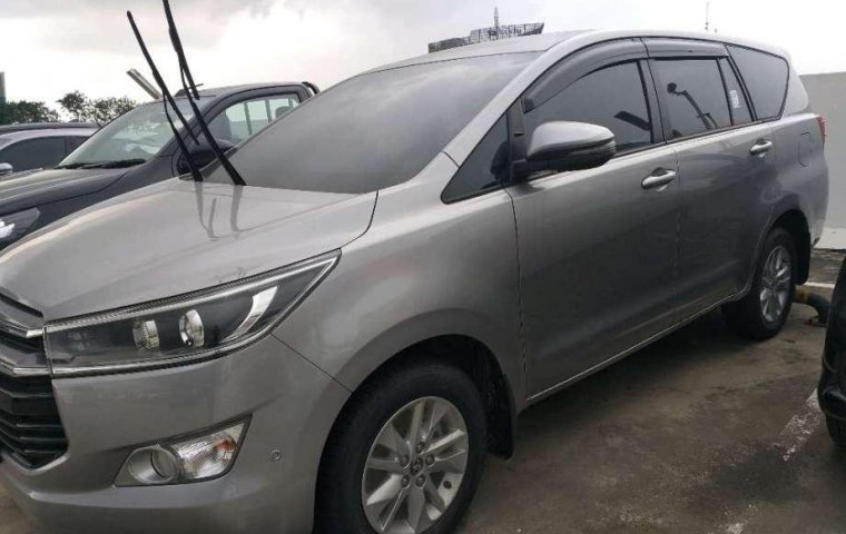 Mobil Toyota Kijang Innova 2018 2.4V terbaik di DKI Jakarta