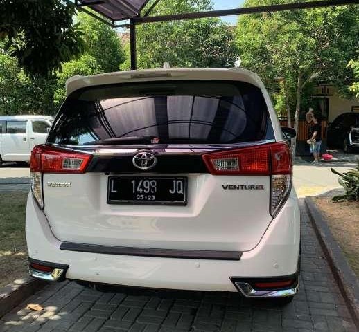 Jual cepat Toyota Venturer 2018 di Jawa Timur