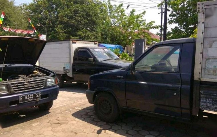 Isuzu Panther 2005 Jawa Tengah dijual dengan harga termurah