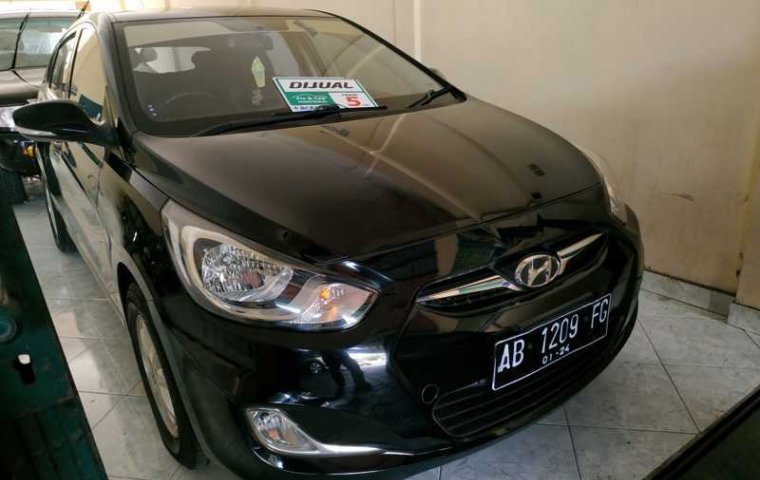 Jual Hyundai Grand Avega GL 2012 harga murah di DIY Yogyakarta
