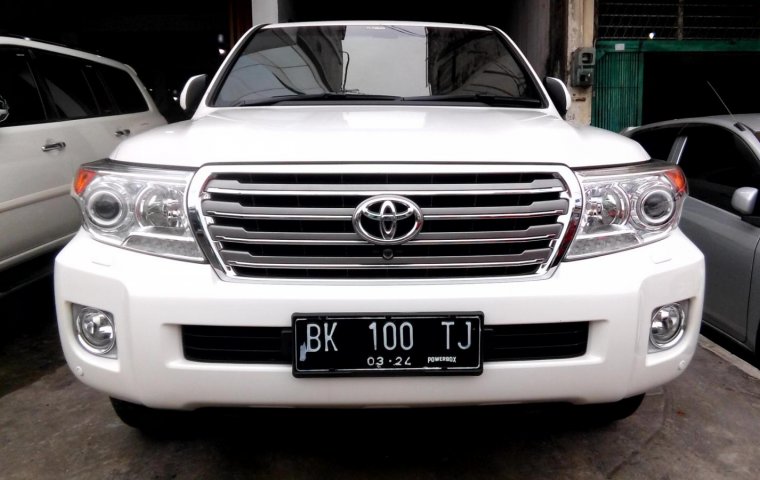 Jual Toyota Land Cruiser V8 4.7 2013 harga murah di Sumatra Utara 