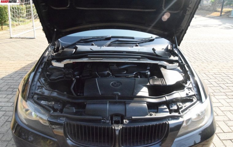 Jual cepat BMW 3 Series 320i E90 Tahun 2006 di DKI Jakarta