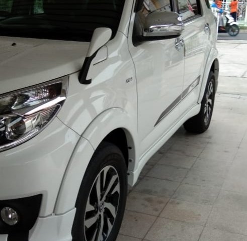 Jual mobil Toyota Rush TRD Sportivo 2015 bekas di DKI Jakarta