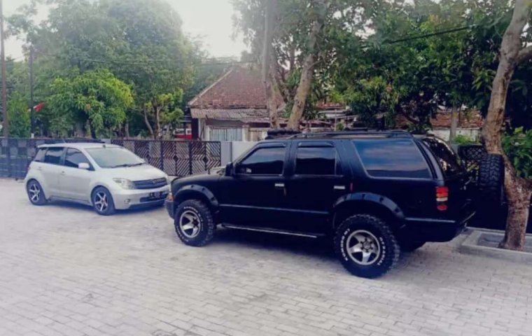 Dijual mobil bekas Opel Blazer , Jawa Tengah 