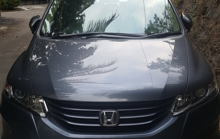 Mobil Honda Odyssey 2.4 Prestige 2010 terawat di Jawa Barat 