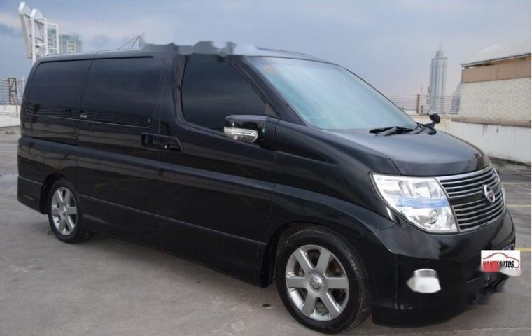 Dijual mobil bekas Nissan Elgrand , Banten 