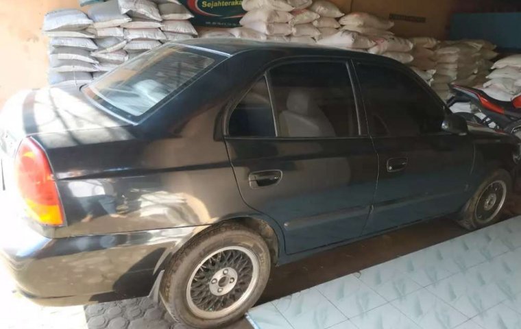 Jual mobil bekas murah Hyundai Accent 2005 di Jawa Timur