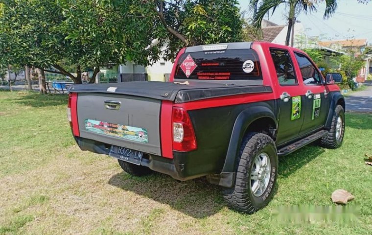 Dijual mobil bekas Isuzu D-Max Rodeo, Jawa Timur 