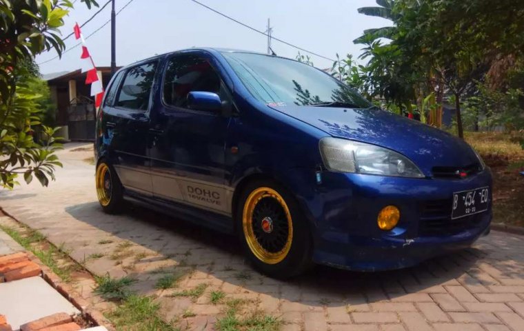 Jual Daihatsu YRV 2002 harga murah di Jawa Barat