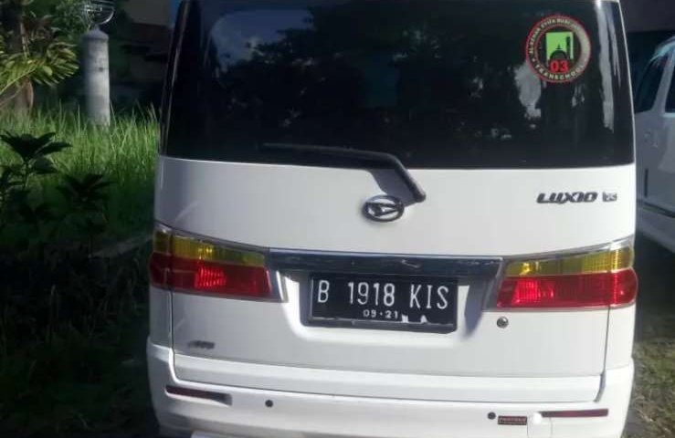 Jawa Barat, jual mobil Daihatsu Luxio X 2015 dengan harga terjangkau