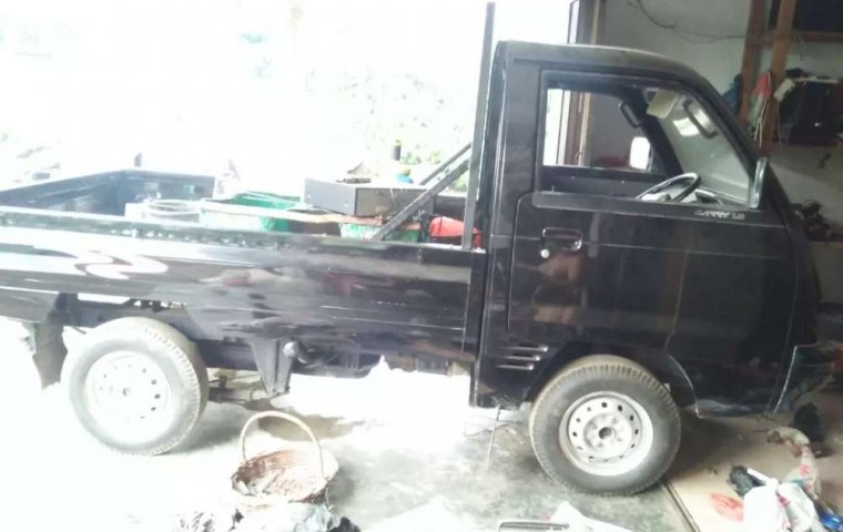 Mobil Suzuki Carry 2004 terbaik di Sumatra Utara