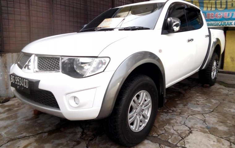 Jual mobil bekas murah Mitsubishi L200 Strada GLS 2012 di Sumatra Utara 