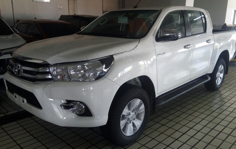 Toyota Hilux V 2019 Ready Stock di Jawa Timur