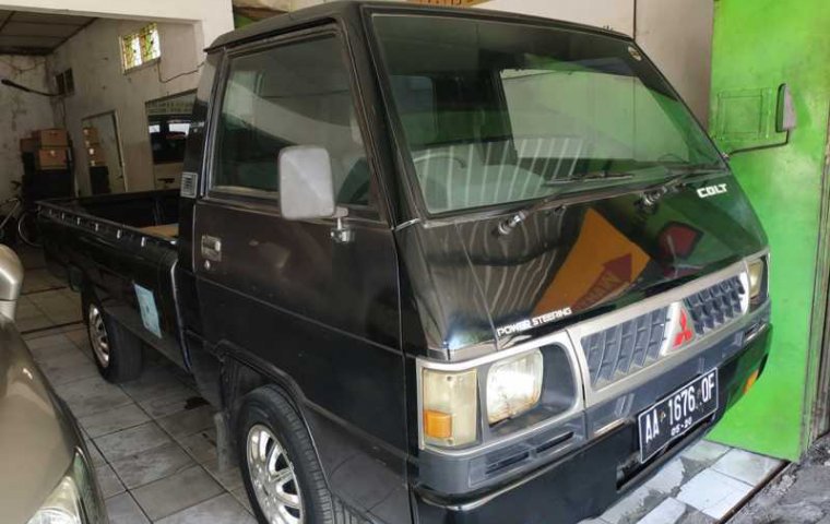 Dijual mobil bekas Mitsubishi Colt L300 2.5L Diesel Pick Up 2dr 2010, DIY Yogyakarta