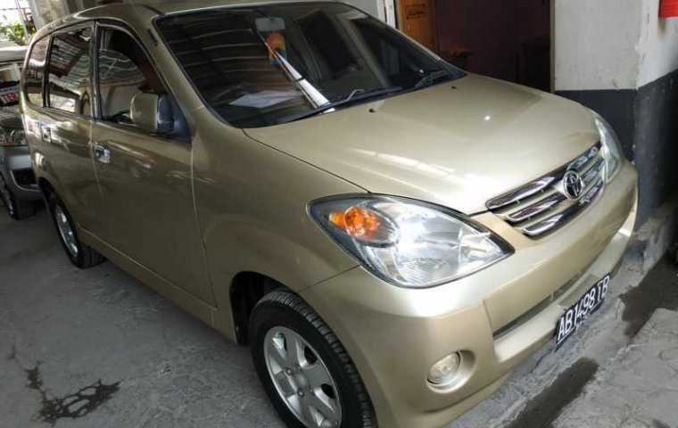 Jual mobil Toyota Avanza G 2004 bekas di DIY Yogyakarta