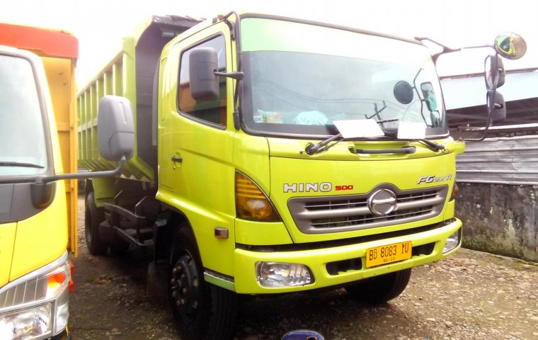 Jual mobil bekas Hino 300 FG 235Ti Dump Truck 2007, Sumatra Utara