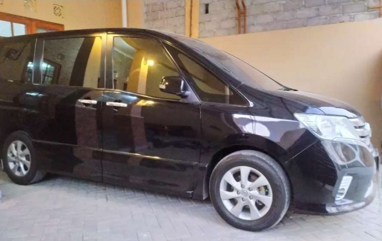 DIY Yogyakarta, jual mobil Nissan Serena Highway Star 2014 dengan harga terjangkau