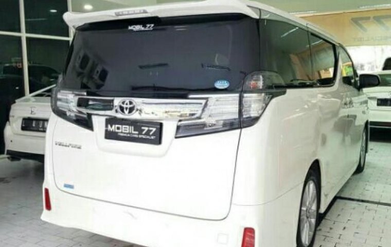 Mobil Toyota Vellfire 2015 Z dijual, Jawa Timur