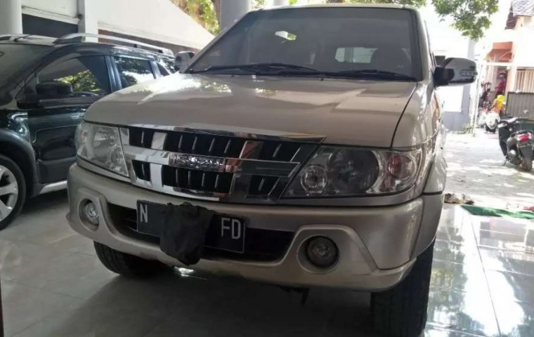 Jual mobil Isuzu Panther GRAND TOURING 2008 bekas, Jawa Timur