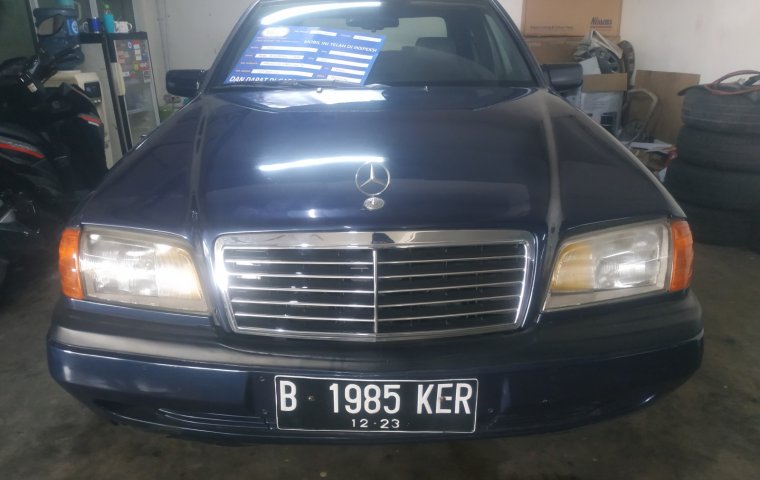 Jual mobil bekas Mercedes-Benz C-Class C200 1997 dengan harga murah di DKI Jakarta
