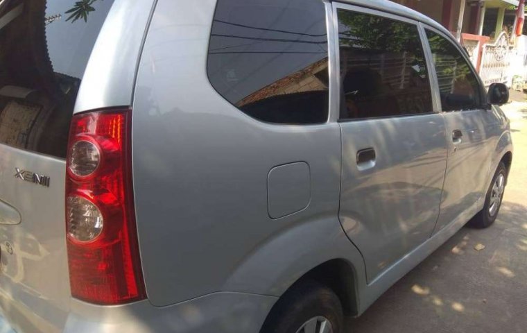 Mobil Daihatsu Xenia 2007 Mi terbaik di Banten