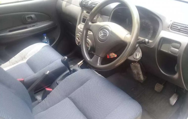 Jawa Barat, Daihatsu Xenia Li 2004 kondisi terawat