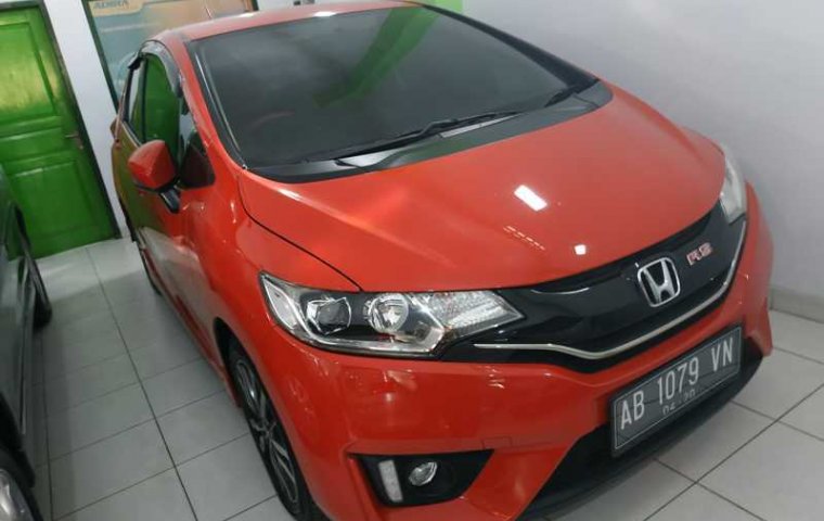 Mobil Honda Jazz RS 2015 terawat di DIY Yogyakarta