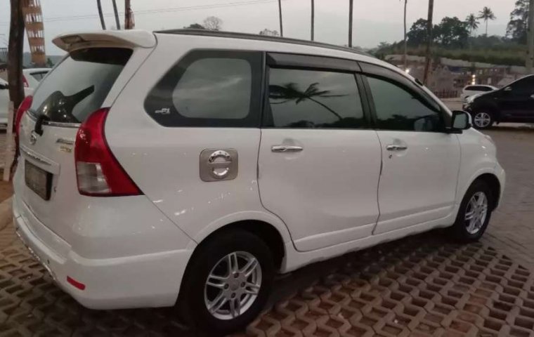 Mobil Daihatsu Xenia 2011 terbaik di Jawa Tengah