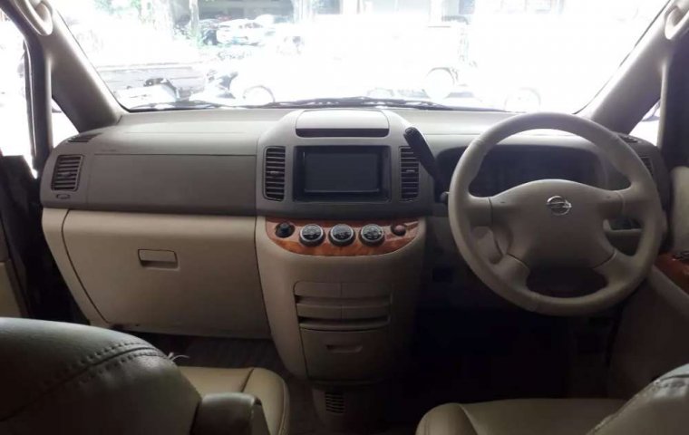 Dijual mobil bekas Nissan Serena Highway Star, Jawa Timur 