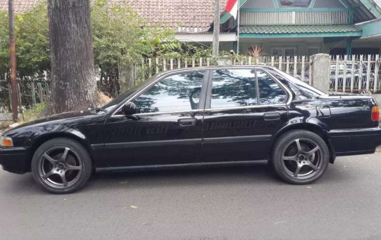 Jawa Barat, Honda Accord 1991 kondisi terawat