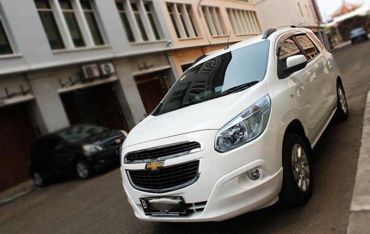 DKI Jakarta, dijual mobil Chevrolet Spin LTZ 2015 harga murah