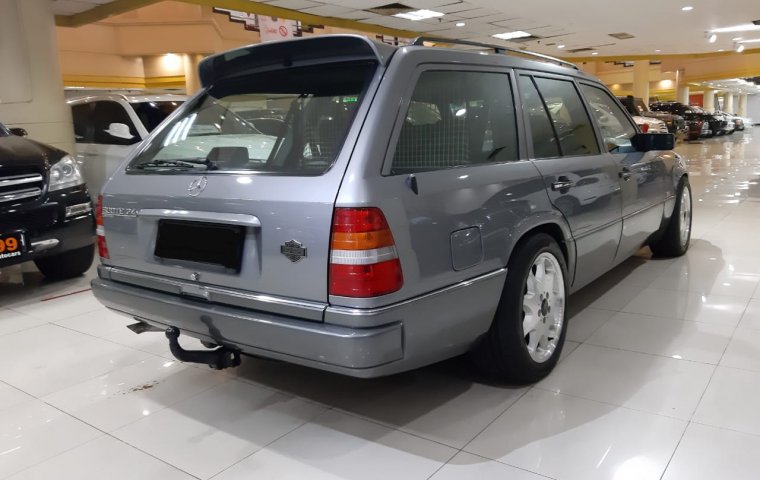 DKI Jakarta, dijual mobil Mercedes-Benz 300 TE 24 1989