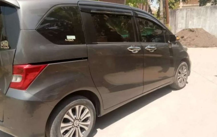 Jual cepat Honda Freed E 2012 di Sulawesi Selatan