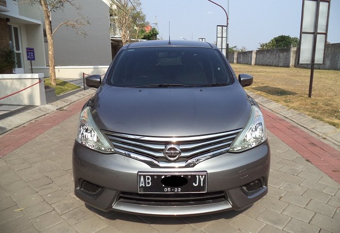 DIY Yogyakarta, Mobil Nissan Grand Livina 1.5 SV 2017 bekas dijual