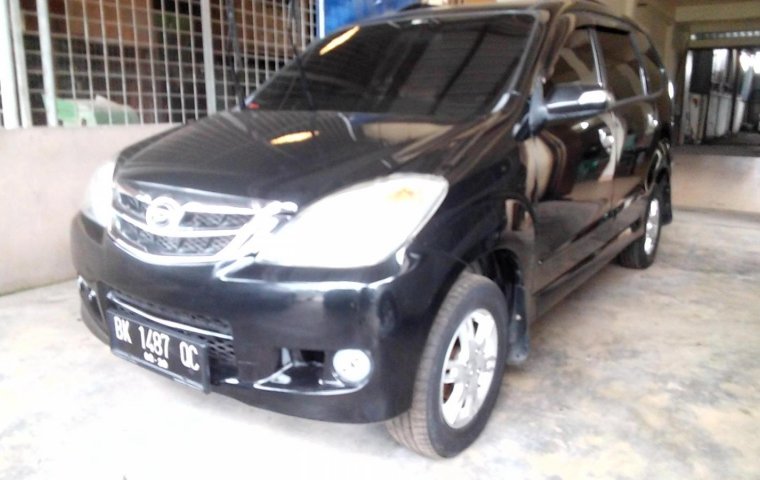 Sumatera Utara, dijual mobil Daihatsu Xenia Xi 2011 bekas