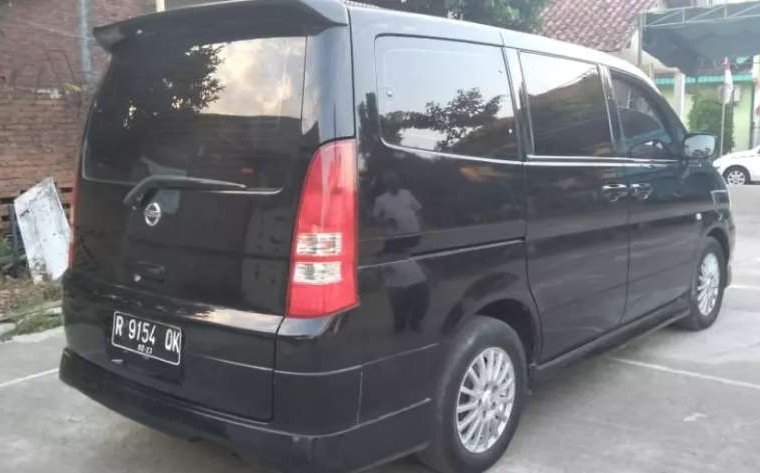 Jual mobil bekas murah Nissan Serena 2011 di Jawa Tengah