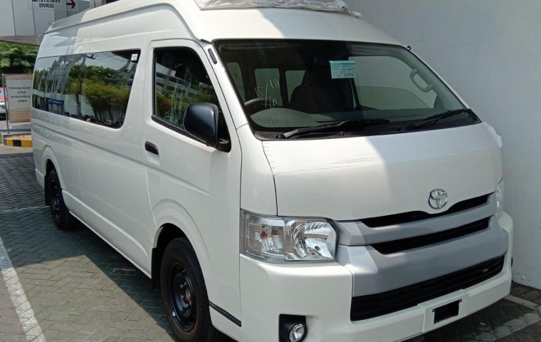 Toyota Hiace High Grade Commuter 2019 Ready Stock di Jawa Timur 