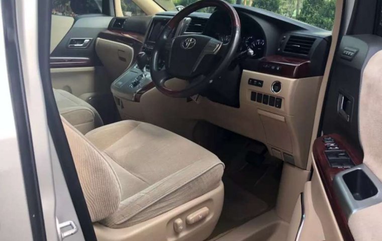 Mobil Toyota Vellfire 2009 V terbaik di DKI Jakarta