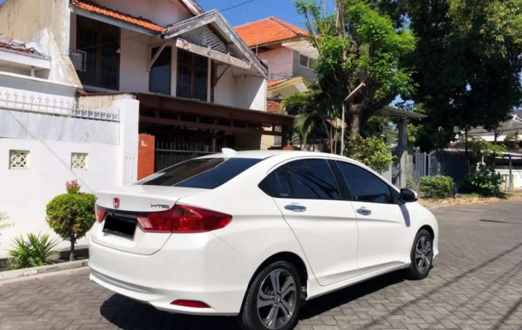 Jual Honda City E 2015 harga murah di Jawa Timur