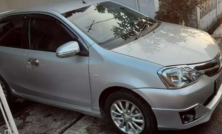 Mobil Toyota Etios 2015 dijual, Jawa Barat