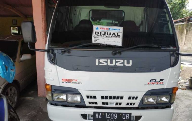 DI Yogyakarta, dijual mobil Isuzu Elf 2.8 Manual 2010 bekas